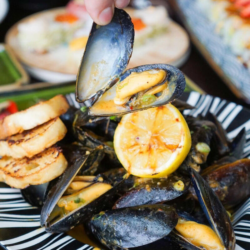 Sake Mussels